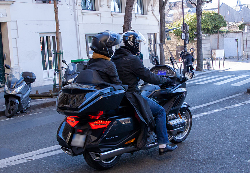 Pourquoi devriez-vous prendre un taxi-moto a Paris ?